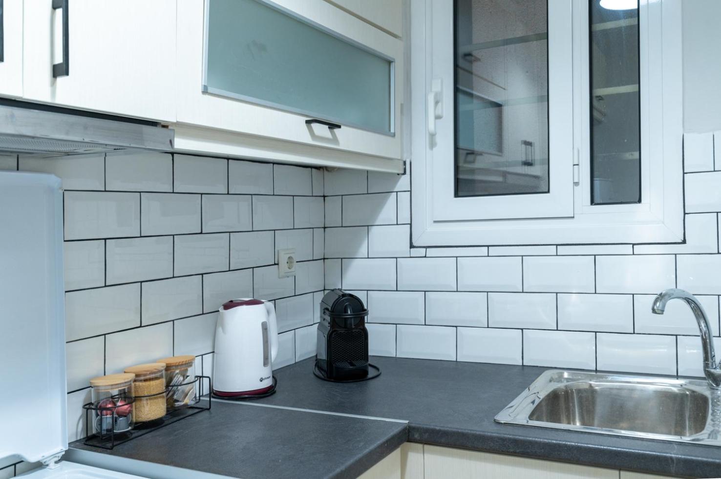 Entire Apt, 2 Bdrm, City Center Athen Eksteriør billede